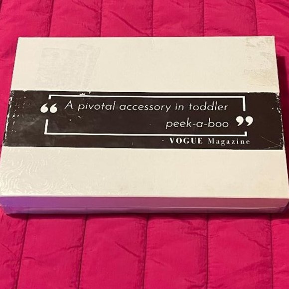 BRAND NEW STINA & MAE ORGANIC NURSERY BLANKET AND NEWBORN HAT GIFT SET RAINBOW - Picture 4 of 6